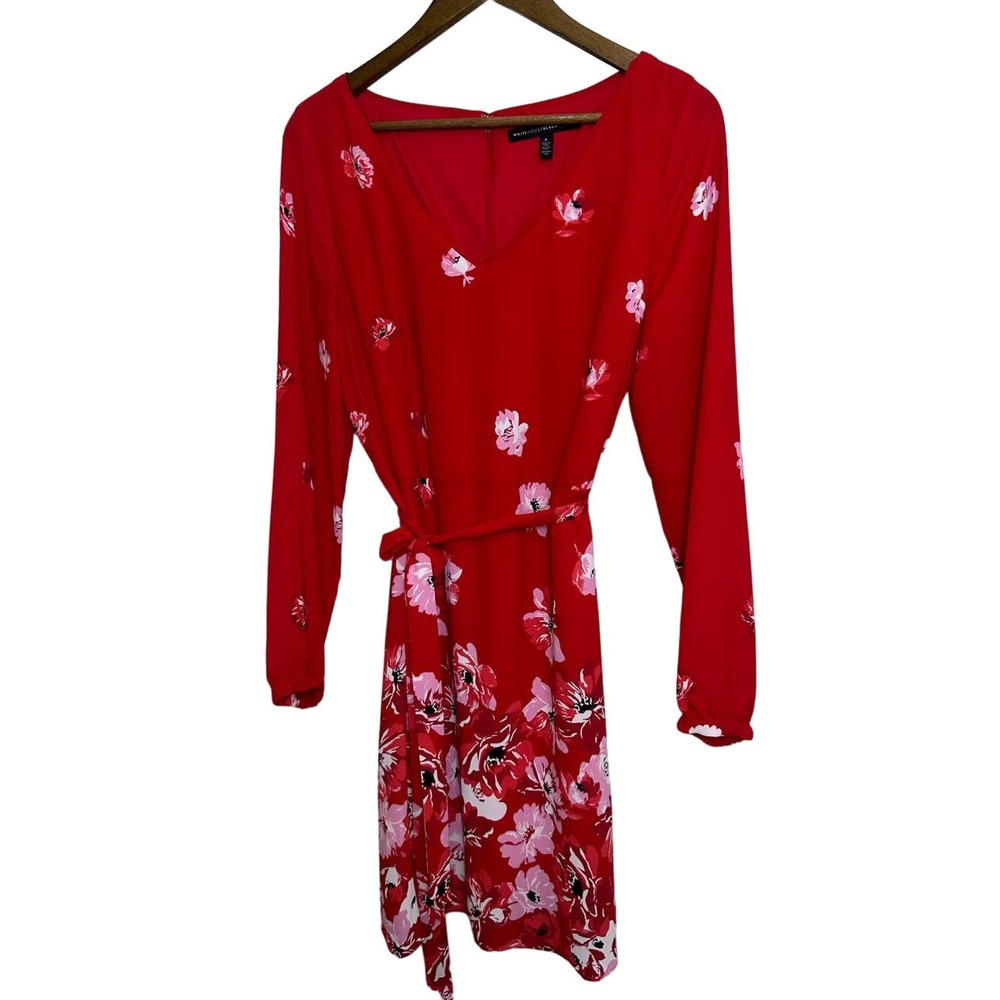 White House Black Market Red Floral Prit Day Fit and Flare Dress Size 8 - Picture 2 of 8